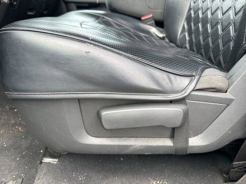 Used 2012 RAM 1500 Classic SLT image 18