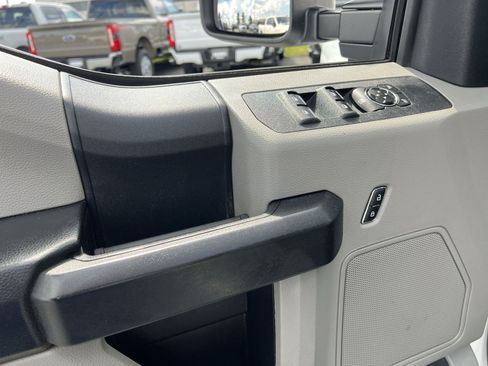 Used 2019 Ford F250 XL w/ STX Appearance Package AWD/4WD image 15