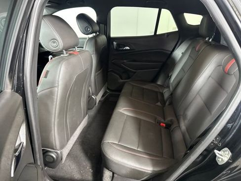 Used 2025 Chevrolet Trax RS w/ Driver Confidence Package image 25