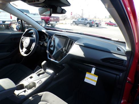 Used 2025 Subaru Crosstrek 2.0i Premium image 17