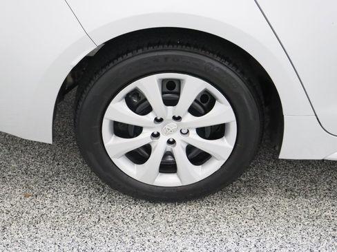 Used 2024 Toyota Corolla LE FWD image 6