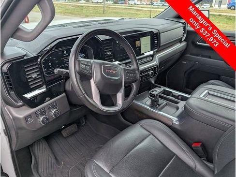 Used 2022 GMC Sierra 1500 SLT w/ SLT Premium Package image 16