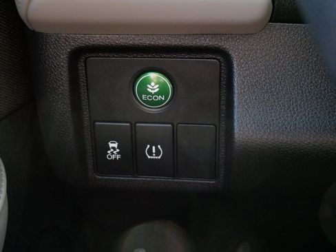 Used 2021 Honda HR-V LX image 27