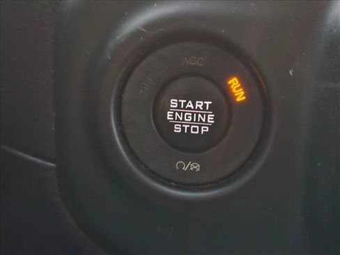 Used 2019 Jeep Wrangler Unlimited Sport S AWD/4WD image 14