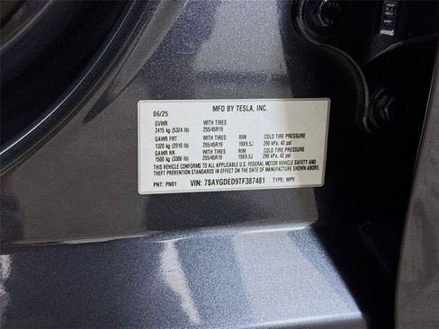 Used 2026 Tesla Model Y 2WD image 38