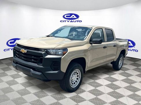 Used 2023 Chevrolet Colorado W/T RWD image 10
