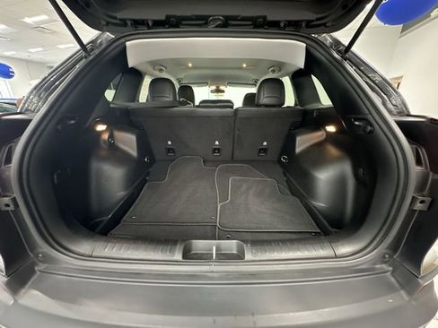 Used 2020 Jeep Cherokee Latitude Plus w/ Cold Weather Group image 27