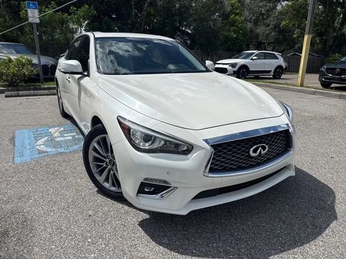 Used 2022 INFINITI Q50 Luxe w/ Cargo Package RWD image 4