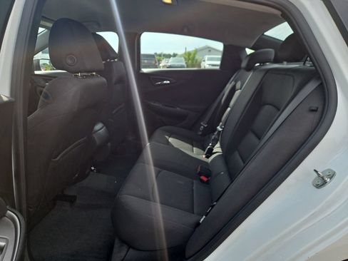 Used 2022 Chevrolet Malibu LS FWD image 9
