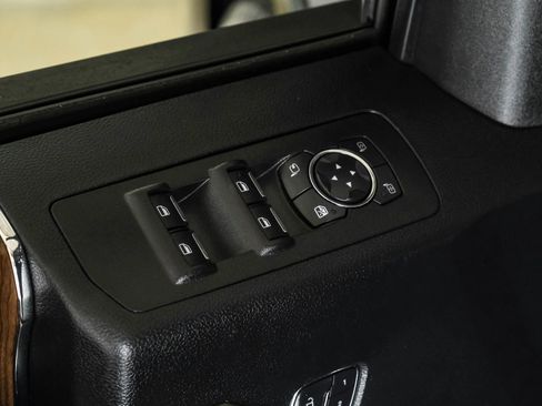 Used 2017 Ford F150 Lariat RWD image 36