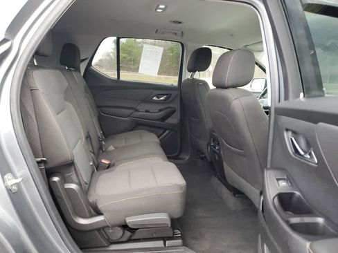 Used 2020 Chevrolet Traverse LS image 22