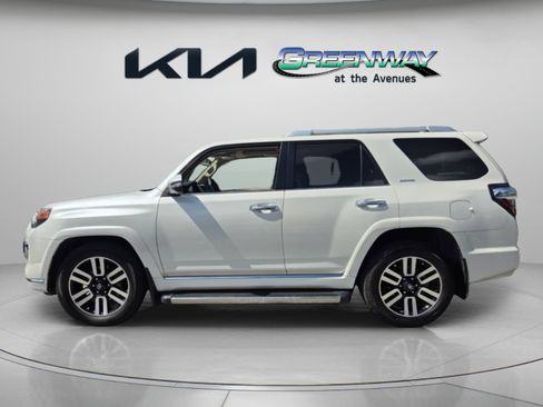 Used 2020 Toyota 4Runner Limited RWD image 4