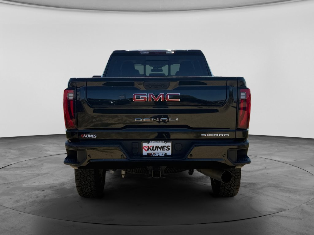 Used 2024 GMC Sierra 2500 Denali AWD/4WD image 8