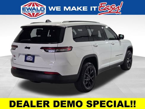 New 2025 Jeep Grand Cherokee L Altitude AWD/4WD image 18