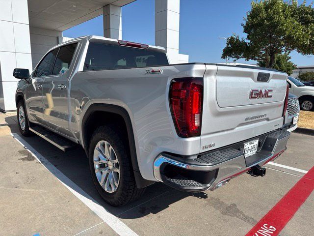 Used 2022 GMC Sierra 1500 SLT AWD/4WD image 4