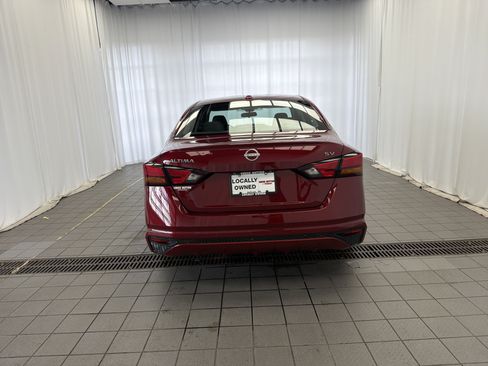 Used 2024 Nissan Altima 2.5 SV FWD image 6