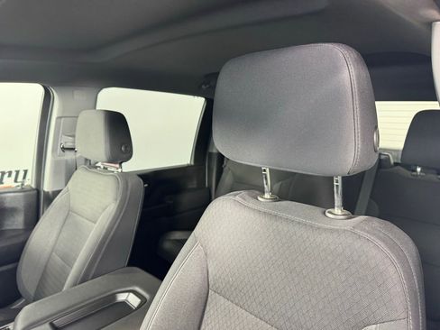 Used 2024 Chevrolet Silverado 2500 Custom w/ Custom Value Package image 2