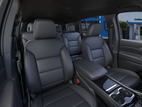 New 2026 Chevrolet Traverse LT FWD image 17