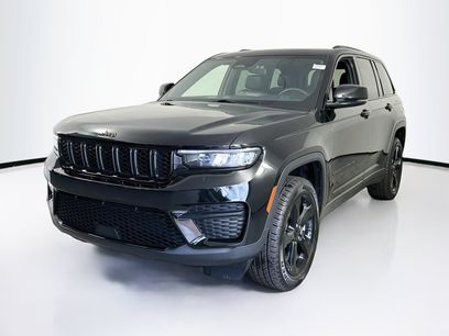 Used 2023 Jeep Grand Cherokee Altitude