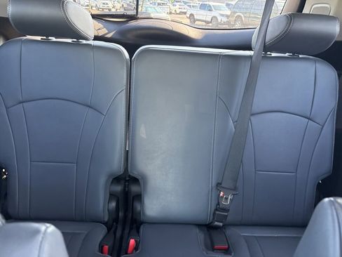 Used 2018 Buick Enclave Premium w/ Experience Buick Package AWD/4WD image 13