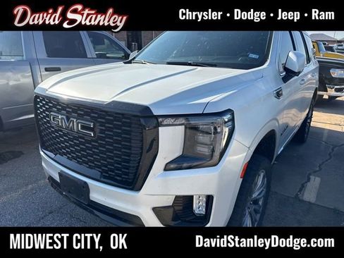 Used 2022 GMC Yukon Denali image 1