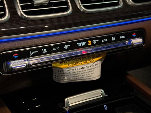 New 2026 Mercedes-Benz GLS 450 4MATIC image 21