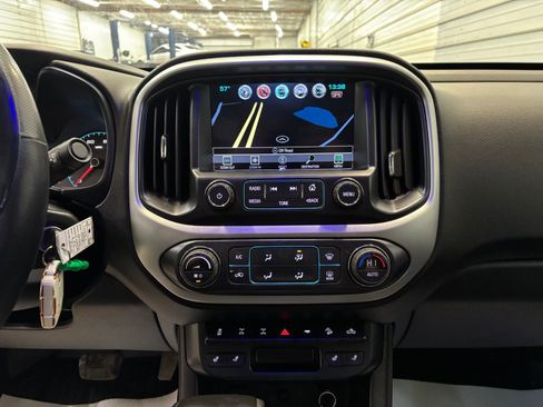 Used 2018 Chevrolet Colorado ZR2 image 16