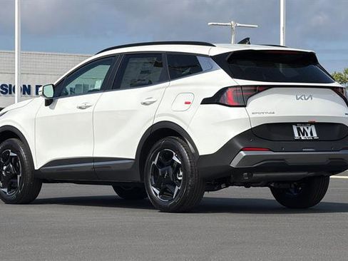 New 2026 Kia Sportage EX AWD/4WD image 6