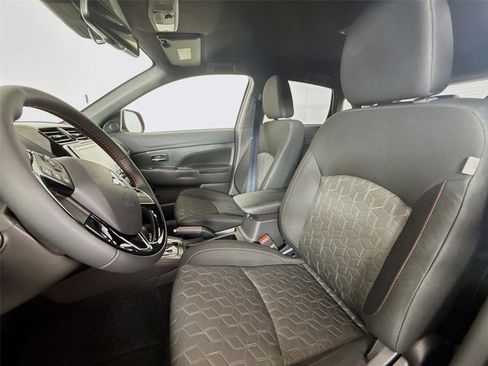 Used 2025 Mitsubishi Outlander Sport Trail Edition image 18