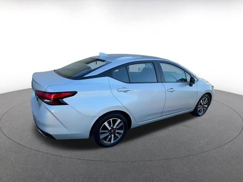 Used 2025 Nissan Versa SV image 14