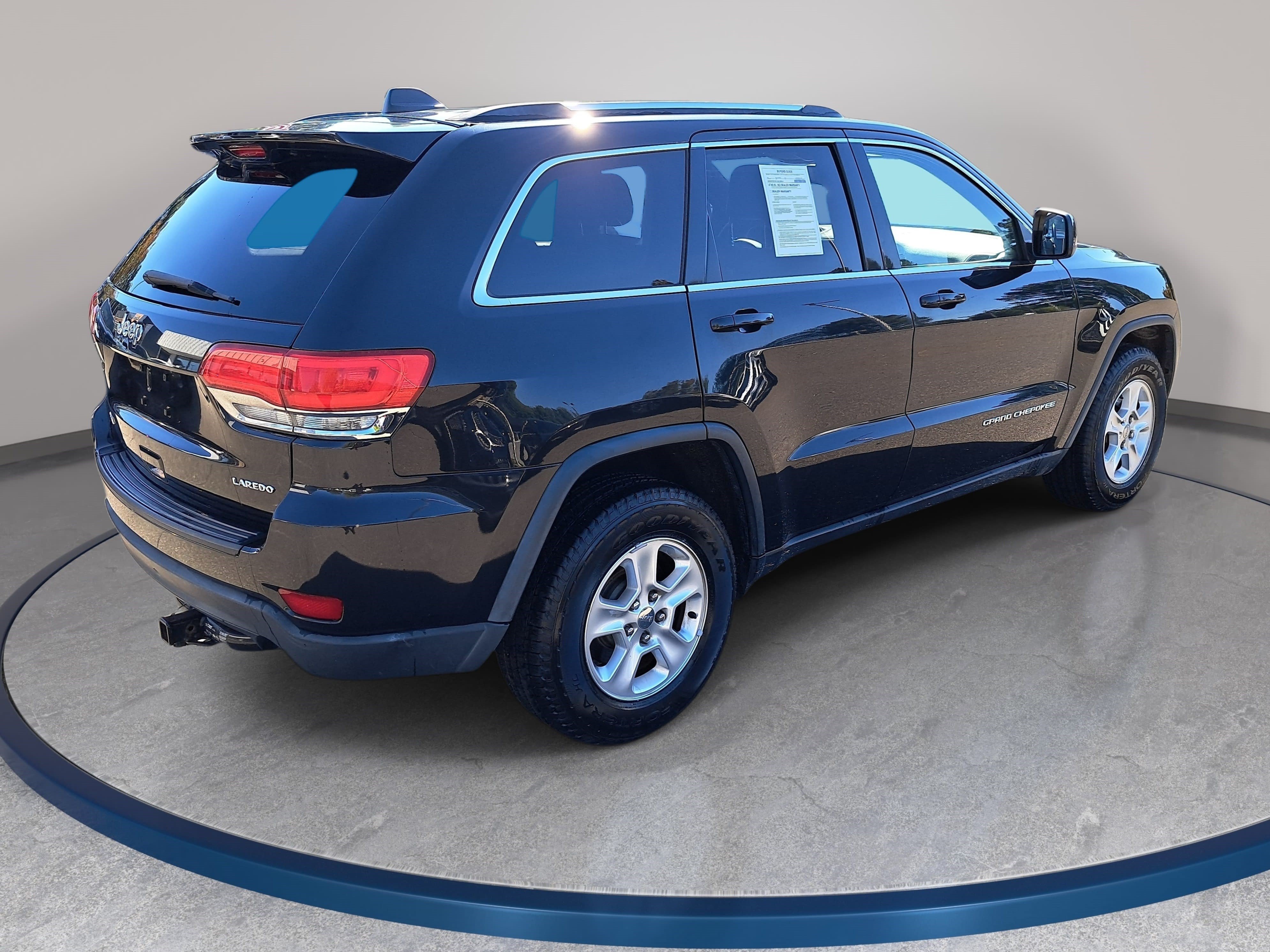 Used 2014 Jeep Grand Cherokee Laredo w/ Quick Order Package 23E AWD/4WD image 5