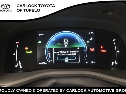 Used 2025 Toyota Camry SE w/ Convenience Package FWD image 18
