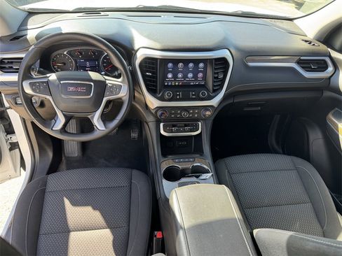 Used 2023 GMC Acadia SLE image 21