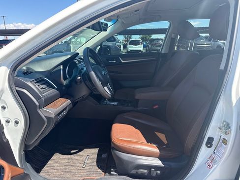 Used 2017 Subaru Outback 3.6R Touring w/ Popular Package #5A AWD/4WD image 24