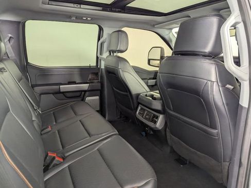Used 2025 Ford F350 Lariat image 23