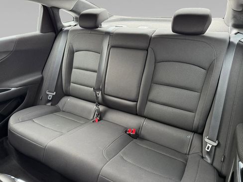 Used 2018 Chevrolet Malibu LT image 13