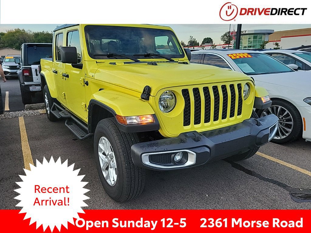 Used 2023 Jeep Gladiator Sport AWD/4WD image 1
