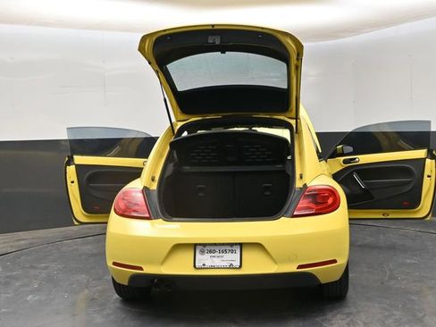 Used 2014 Volkswagen Beetle 2.5 FWD image 28
