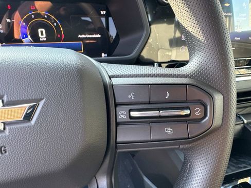 New 2025 Chevrolet Colorado W/T image 19