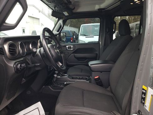 Used 2021 Jeep Wrangler Unlimited Sport image 10