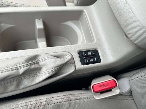 Used 2013 Subaru Crosstrek 2.0i Premium image 19