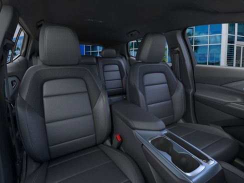 New 2026 Chevrolet Equinox EV LT image 16