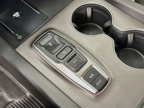 Used 2025 Honda Ridgeline Sport image 21