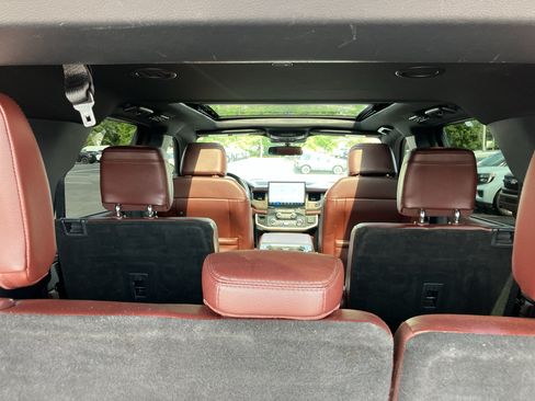 Used 2022 Ford Expedition Limited RWD image 34