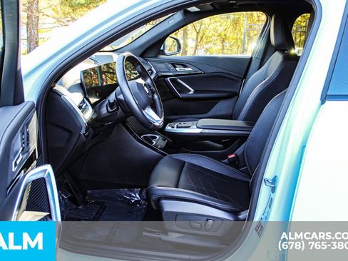 Used 2025 BMW X2 xDrive28i image 16