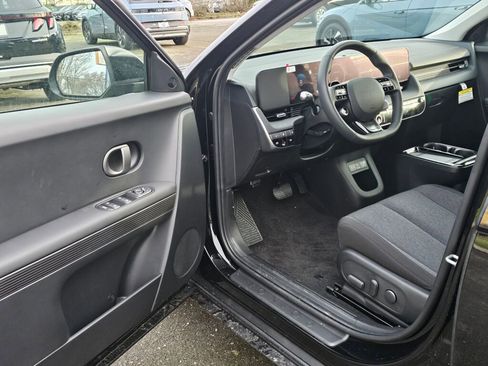 New 2026 Hyundai Ioniq 5 SE image 18