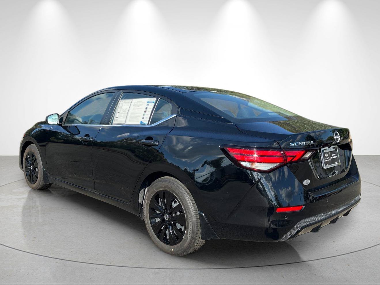 Used 2025 Nissan Sentra S FWD image 3