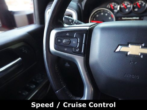 Used 2020 Chevrolet Silverado 2500 LT w/ Convenience Package image 4