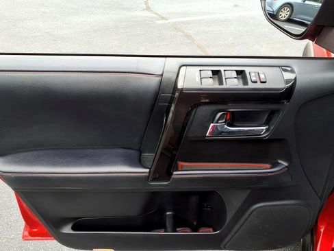 Used 2021 Toyota 4Runner TRD Off-Road Premium w/ Moonroof Package AWD/4WD image 16