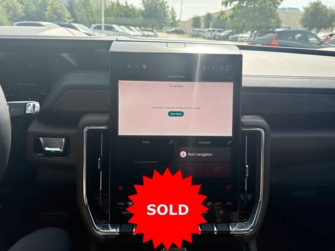 Used 2025 GMC Yukon XL Denali Ultimate AWD/4WD image 33